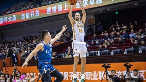 电竞焦点战前瞻：强强对决，谁能笑到最后？