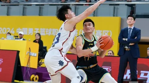 拜仁欧冠对决巴黎，诺伊尔肋骨受伤，下周战局悬念重重